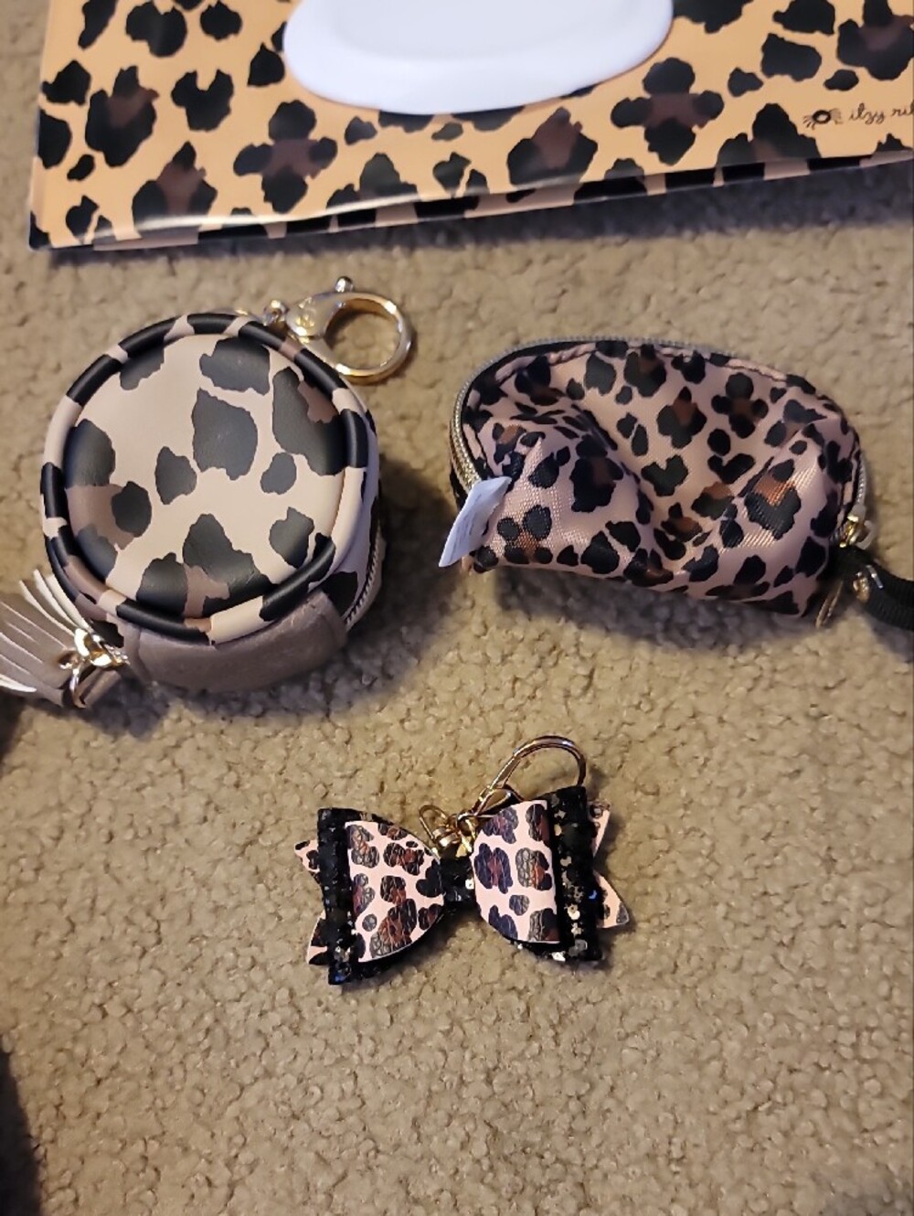 Itzy Ritzy Leopard Print Travel Accessory Set - Picture 5 of 5